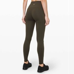 Lululemon In Movement 28” legging *everlux